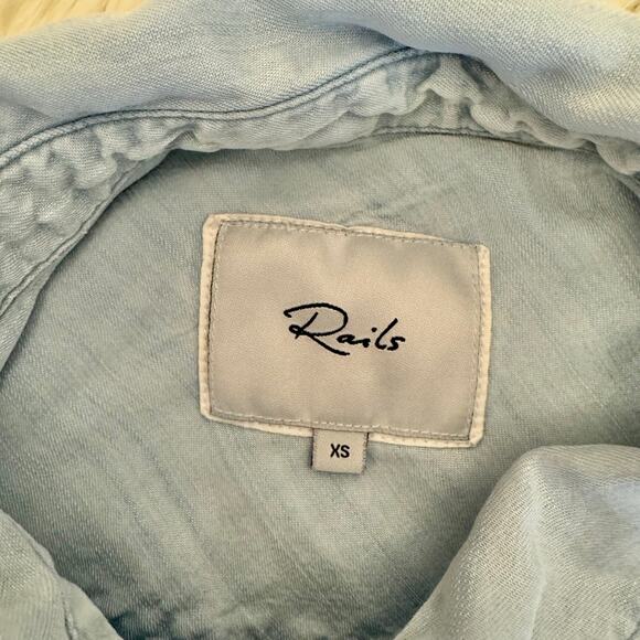Rails Daphne Chambray Button Up Shirt Raw Hem XS - Picture 3 of 11